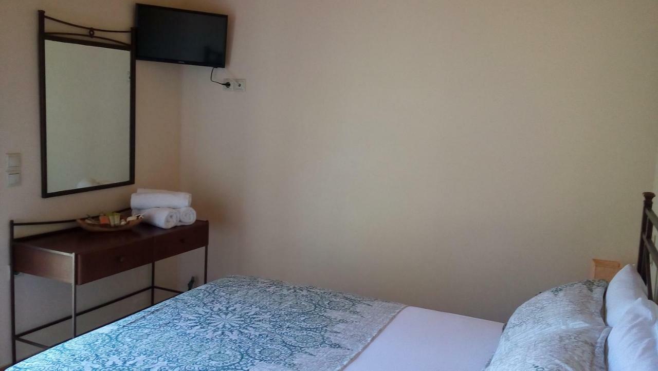Baronessa'S Apartments Gáiosz Kültér fotó