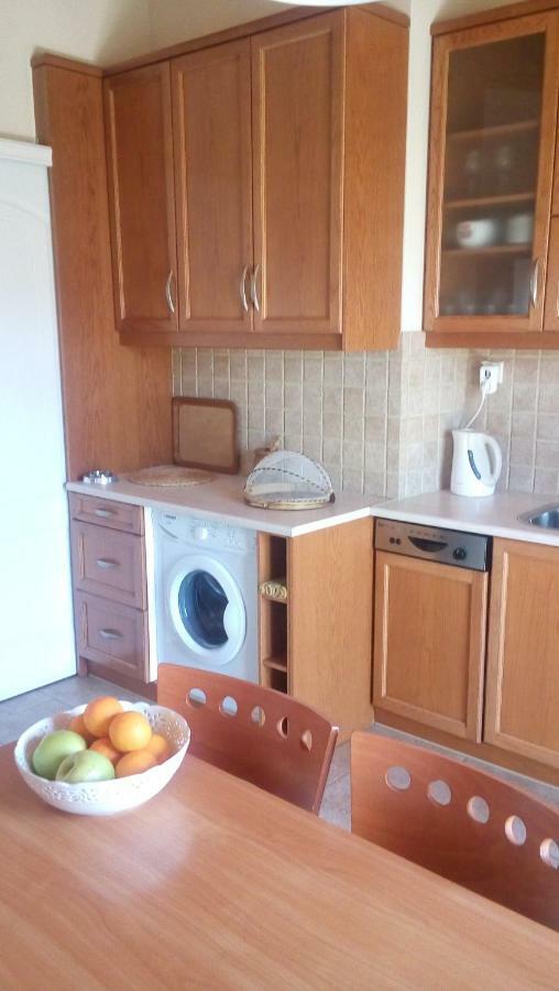 Baronessa'S Apartments Gáiosz Kültér fotó
