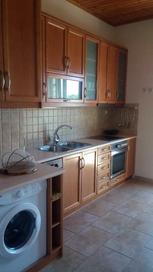 Baronessa'S Apartments Gáiosz Kültér fotó