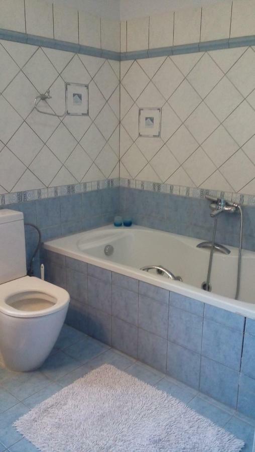 Baronessa'S Apartments Gáiosz Kültér fotó